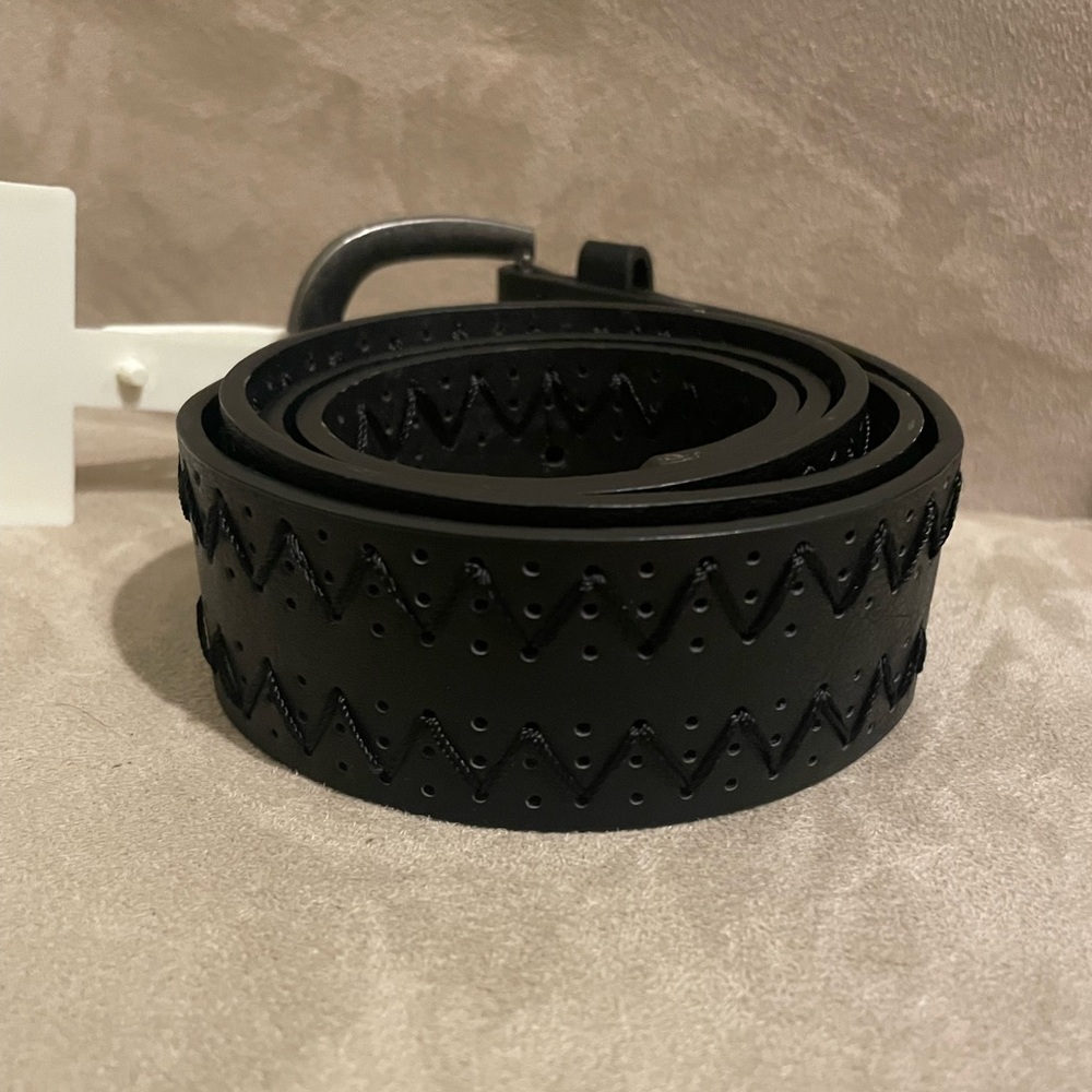 MODERN HERITAGE Belt women’s size L/XL